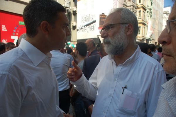 CHP Ahmet Şık ve Nedim Şener'in arkadaşları  İÇİN 52