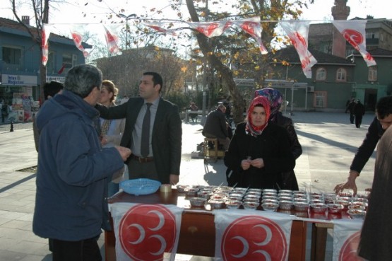 MHP Kağıthane  İlçe Teşkilatı Aşure Dağıttı 19