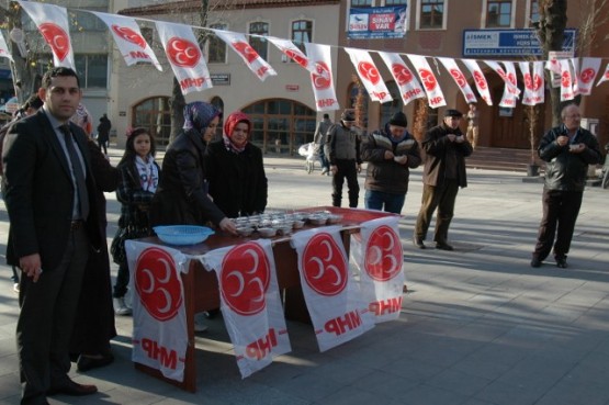 MHP Kağıthane  İlçe Teşkilatı Aşure Dağıttı 31