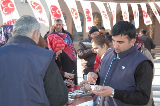 MHP Kağıthane  İlçe Teşkilatı Aşure Dağıttı 36