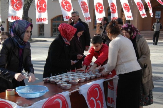 MHP Kağıthane  İlçe Teşkilatı Aşure Dağıttı 38