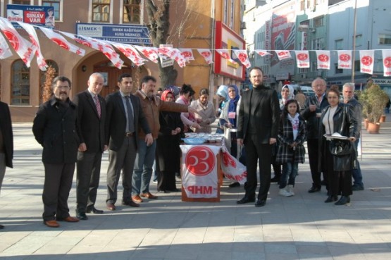 MHP Kağıthane  İlçe Teşkilatı Aşure Dağıttı 5