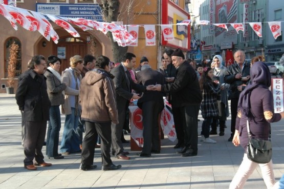 MHP Kağıthane  İlçe Teşkilatı Aşure Dağıttı 7