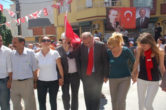 İktidar yürüyüşü Nurtepe’de başladı 104