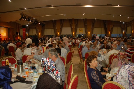 Kale Ticaret’ten dillere destan iftar yemeği 31