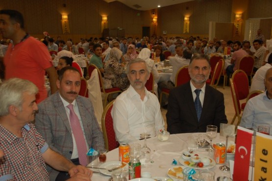 Kale Ticaret’ten dillere destan iftar yemeği 66