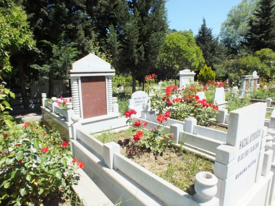 Kasım Aydın babaannesini toprağa verdi 47