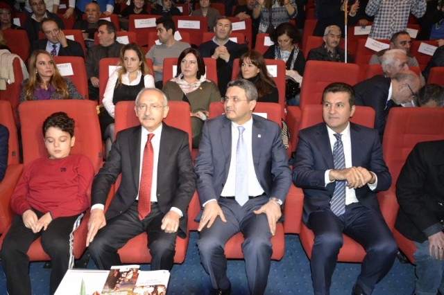 Kılıçdaroğlu Engelliler ile birlikte 1