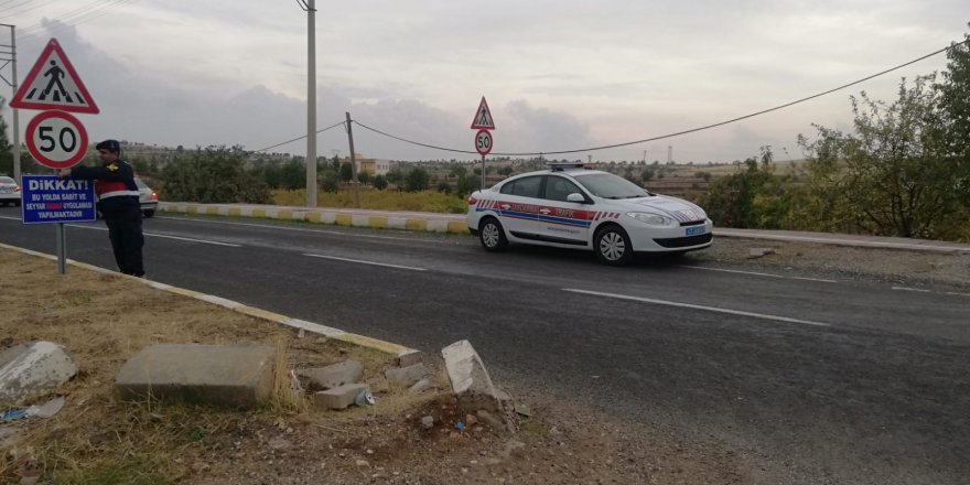 MARDİN'DE YAYA ÖNCELİKLİ NOKTALARDA DRONE'LU DENETİM