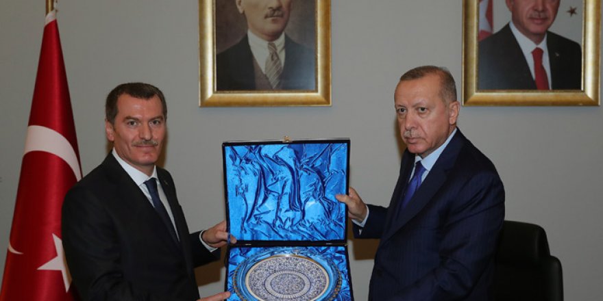 Erdoğan resim sergisi açılış törenine katıldı