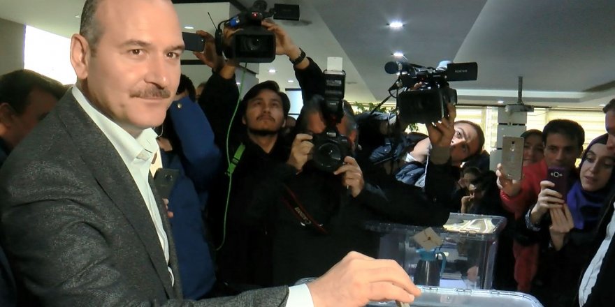 SÜLEYMAN SOYLU GAZİOSMANPAŞA'DA DELEGE SEÇİMİNDE OY KULLANDI