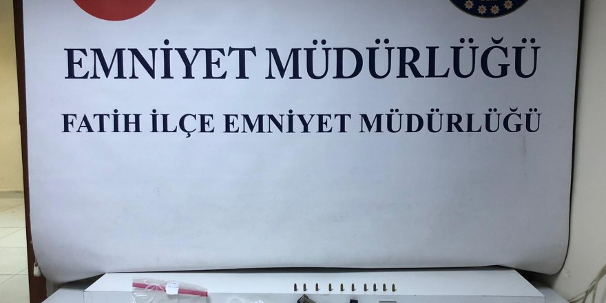 FATİH'TE UYUŞTURUCU OPERASYONU KAMERADA