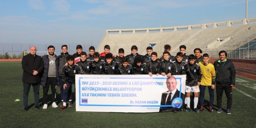 Şampiyon Büyükçekmece Belediyespor