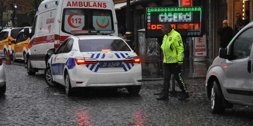 DİYARBAKIR’A GELEN KÖKSAL TOPTAN RAHATSIZLANDI