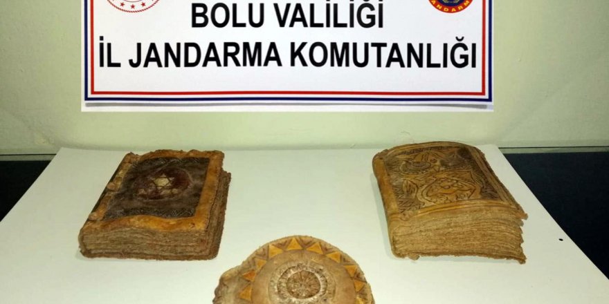 BOLU'DA TARİHİ 3 TEVRAT ELE GEÇİRİLDİ