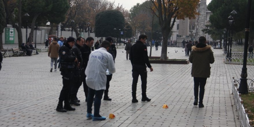 Sultanahmet Meydanı’nda Silahlı Kavga: 2 Yaralı