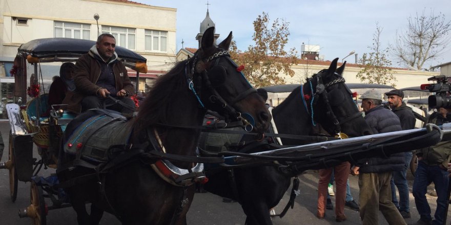 ADALAR'DA FAYTONLAR 3 AY DURDURULDU; FAYTONCULAR TEBLİGATI BEKLİYOR