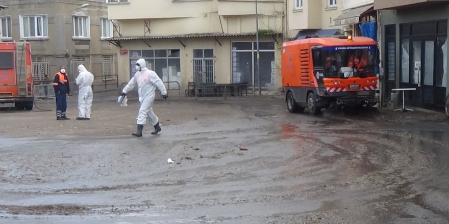 Büyükada’da ‘Fayton Bekleme Meydanı’ Temizleniyor