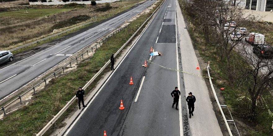 Üst Geçit Yerine Yolu Kullanarak Karşıya Geçmeye Çalışınca Feci Şekilde Can Verdi