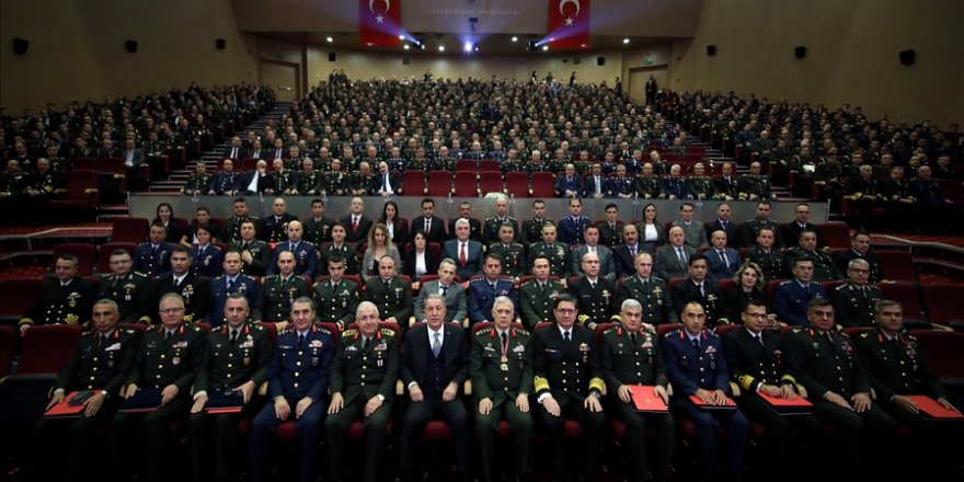 BAKAN AKAR: ARKADAŞLARIMIZ GECE-GÜNDÜZ TERÖRİSTLERİ TAKİP EDİYOR