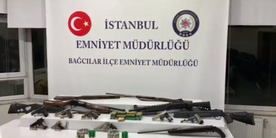 Bağcılar’da Bir Evden Cephanelik Çıktı