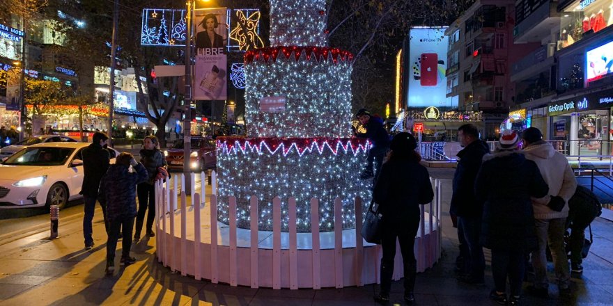 BAĞDAT CADDESİ'NDE YILBAŞI KUTLAMALARI ÖNCESİNDE DENETİM 