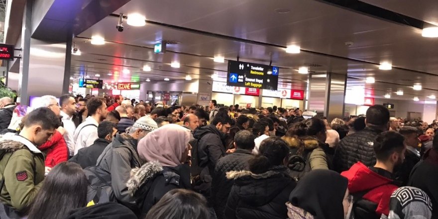 Uçağın Pistten Çıktığı Sabiha Gökçen’de Yolcu Yoğunluğu