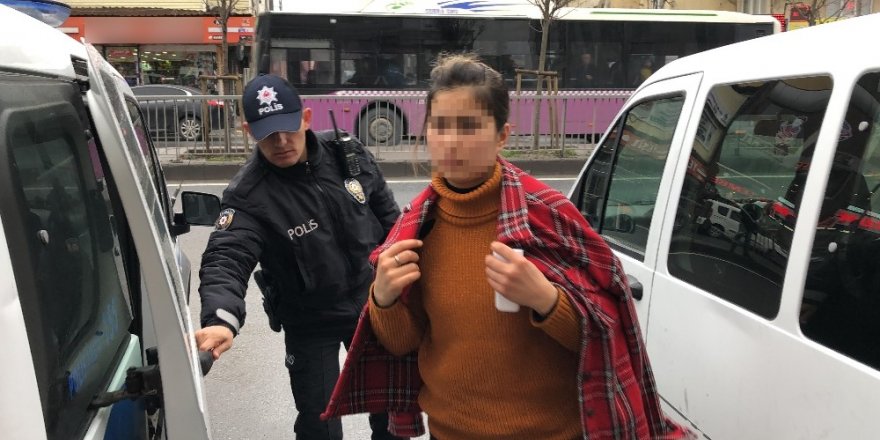 Esenyurt’ta Özbek Uyruklu Kadın, Sevgilisini Bıçakladı İddiası