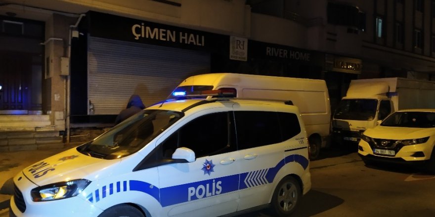 Soygunu Engellemek İsteyen Vatandaş Hırsızlar Tarafından Vuruldu: 1 Yaralı