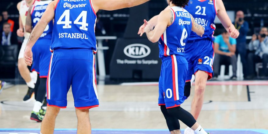 ANADOLU EFES - AX ARMANİ EXCHANGE MİLAN: 88-68