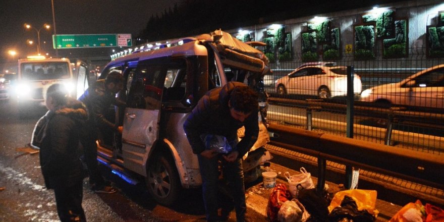 Tem Otoyolu’nda 6 Aracın Karıştığı Zincirleme Kaza: 10 Yaralı