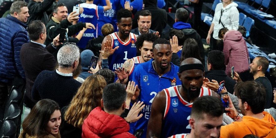 Lider Anadolu Efes, Zorlu Real Madrid Deplasmanında