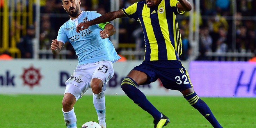 Başakşehir, Fenerbahçe Deplasmanında Zorlanıyor