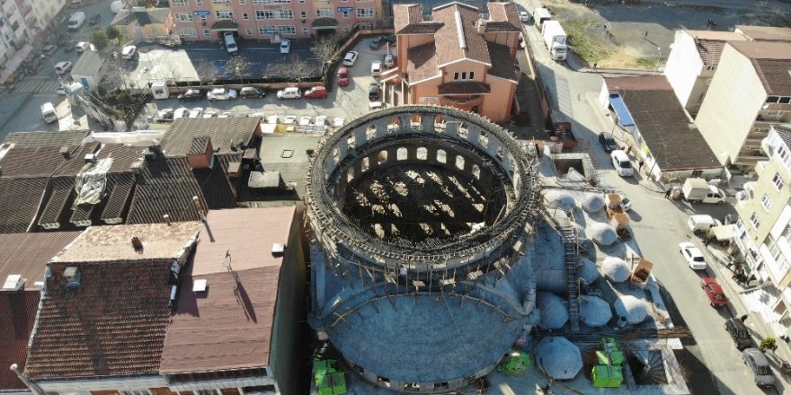 Sultangazi’de İnşaat Halindeki Caminin Kubbesi Çöktü