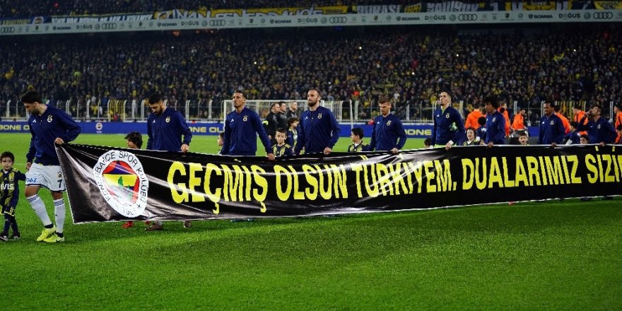 Süper Lig: Fenerbahçe: 0 - Medipol Başakşehir: 0 (Maç Devam Ediyor)