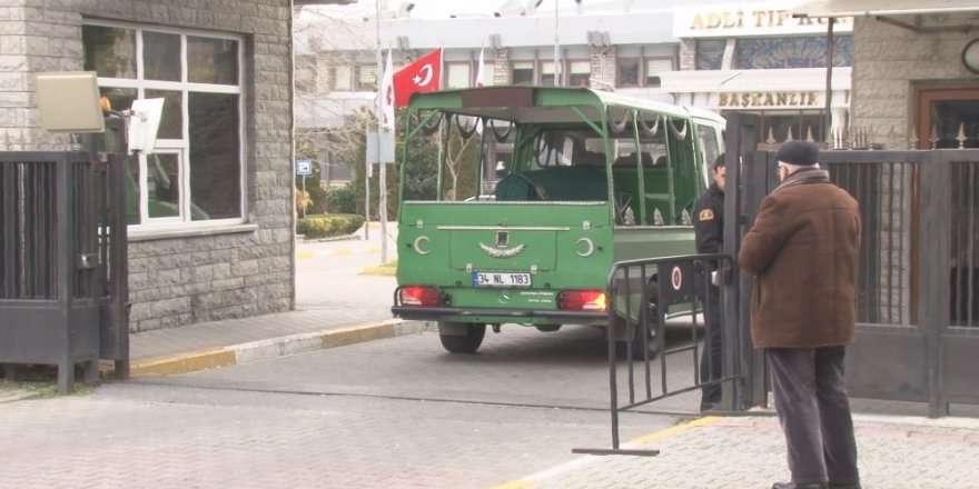 Kalbinden Bıçaklanan Genç Kadının Cenazesi Adli Tıp’tan Alındı