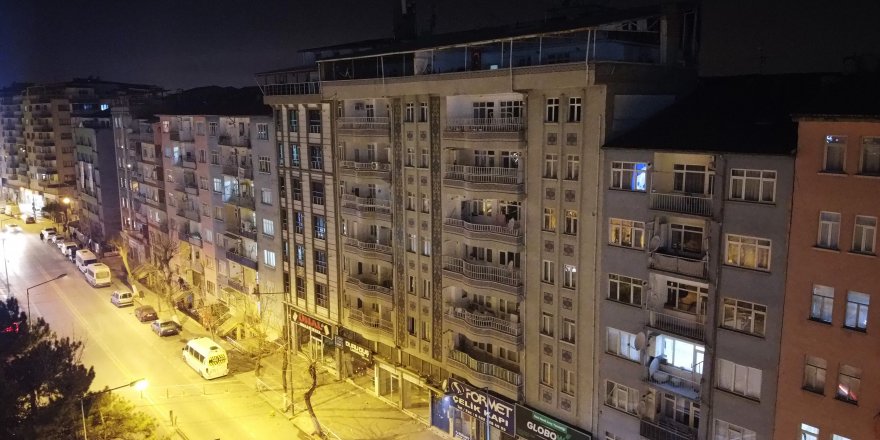 MALATYA'DA YIKILACAK RİSKLİ 2 BİNA, HAVADAN GÖRÜNTÜLENDİ