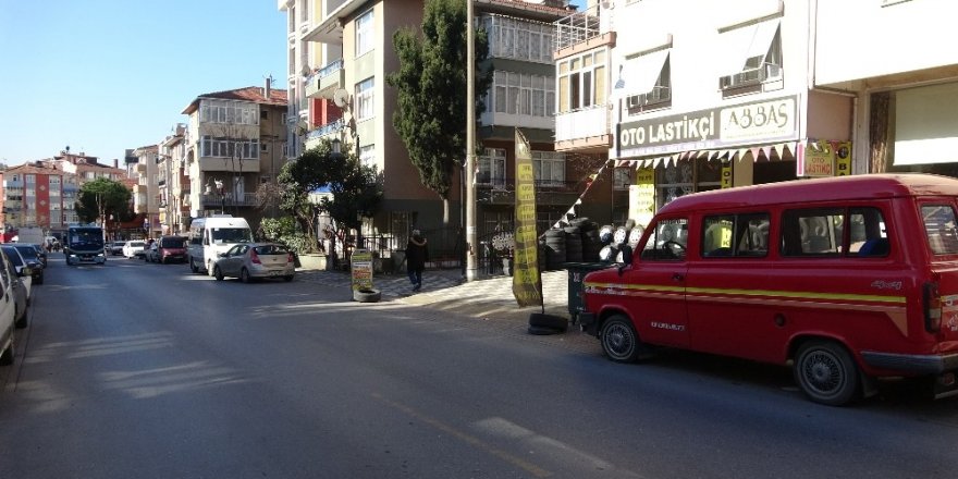 Maltepe’de Lastik Hırsızlığı