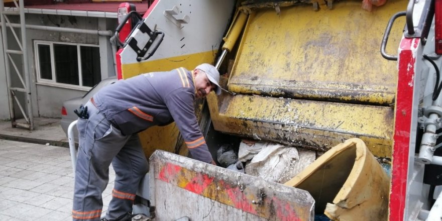 Şişli’de Çöp Konteynerinde Yeni Doğmuş Bebek Bulundu