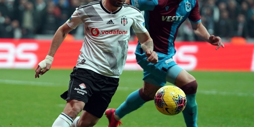 Beşiktaş’ta Gökhan Gönül Şoku