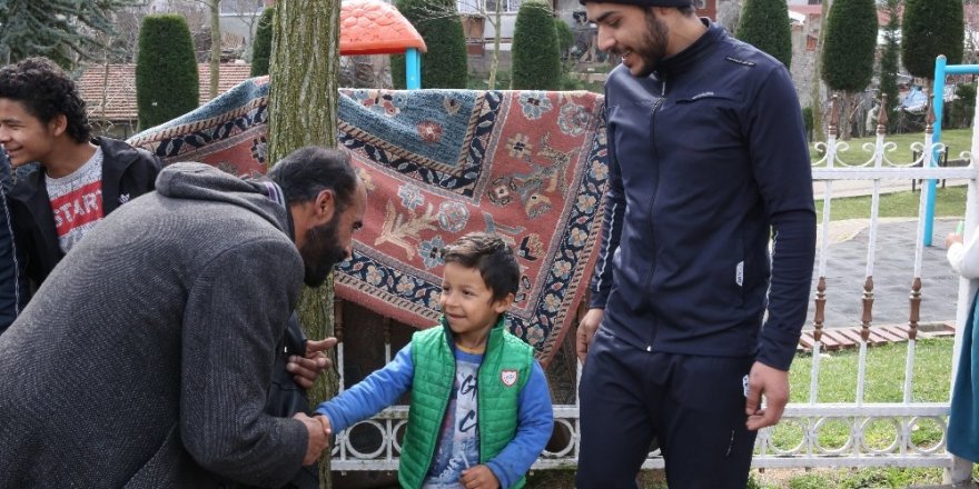 Ümraniye’den Yola Çıkan 23 Suriyeli Memleketlerine Dönüyor