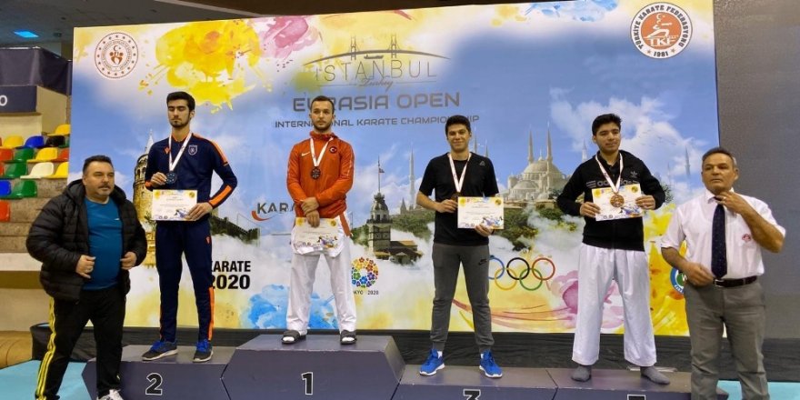 Karate Turnuvasının Şampiyonu Mehmet Arslan Oldu