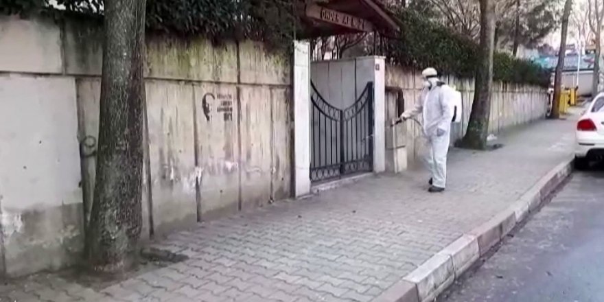 Kartal’da Caddeler Ve Sokaklar Korona Virüse Karşı Dezenfekte Edildi