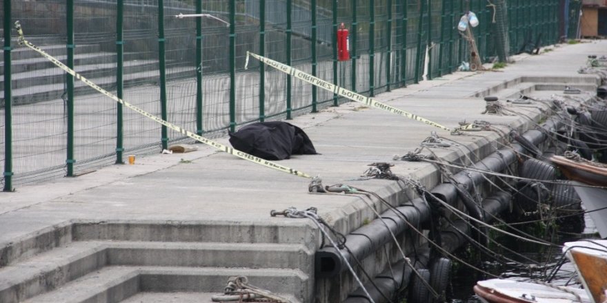 Yenikapı’da Denize Düşen Balıkçı Hayatını Kaybetti