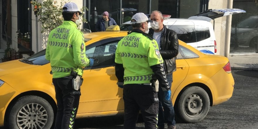 Polis Ekipleri İstanbul Genelinde Denetim Yapıyor