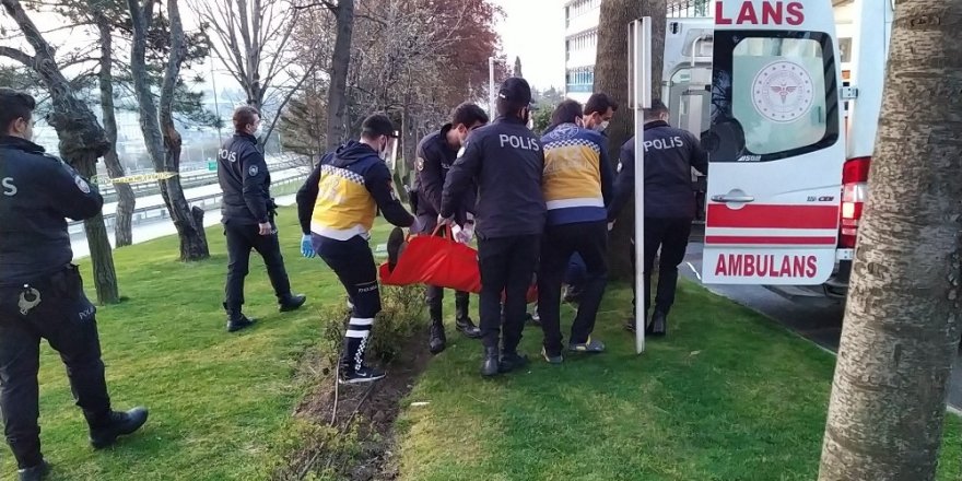 Kahvaltı Yaparken Kurşunla Ayağından Vuruldu