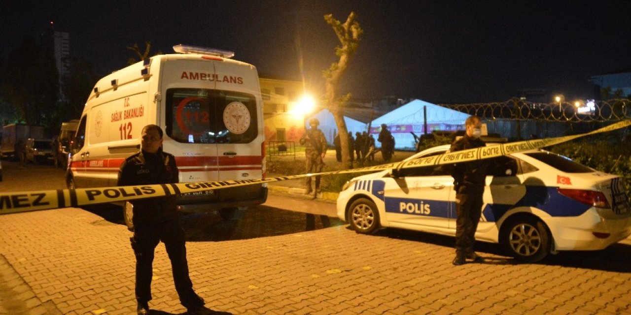 Avcılar'da emekli bir polis boş arazide intihar etti