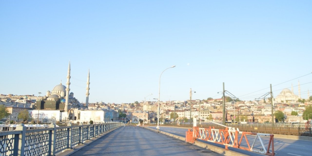 İstanbul, Sokağa Çıkma Yasağının Son Gününe Uyandı