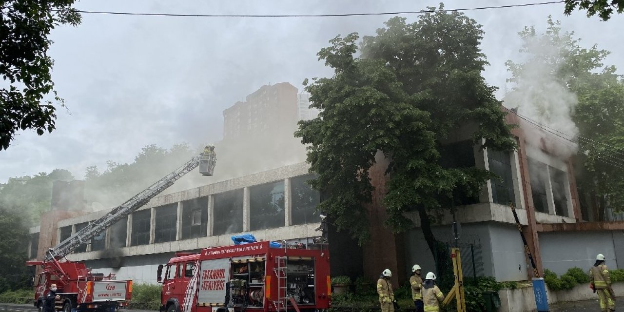 Şişli’de İş Yerinde Korkutan Yangın