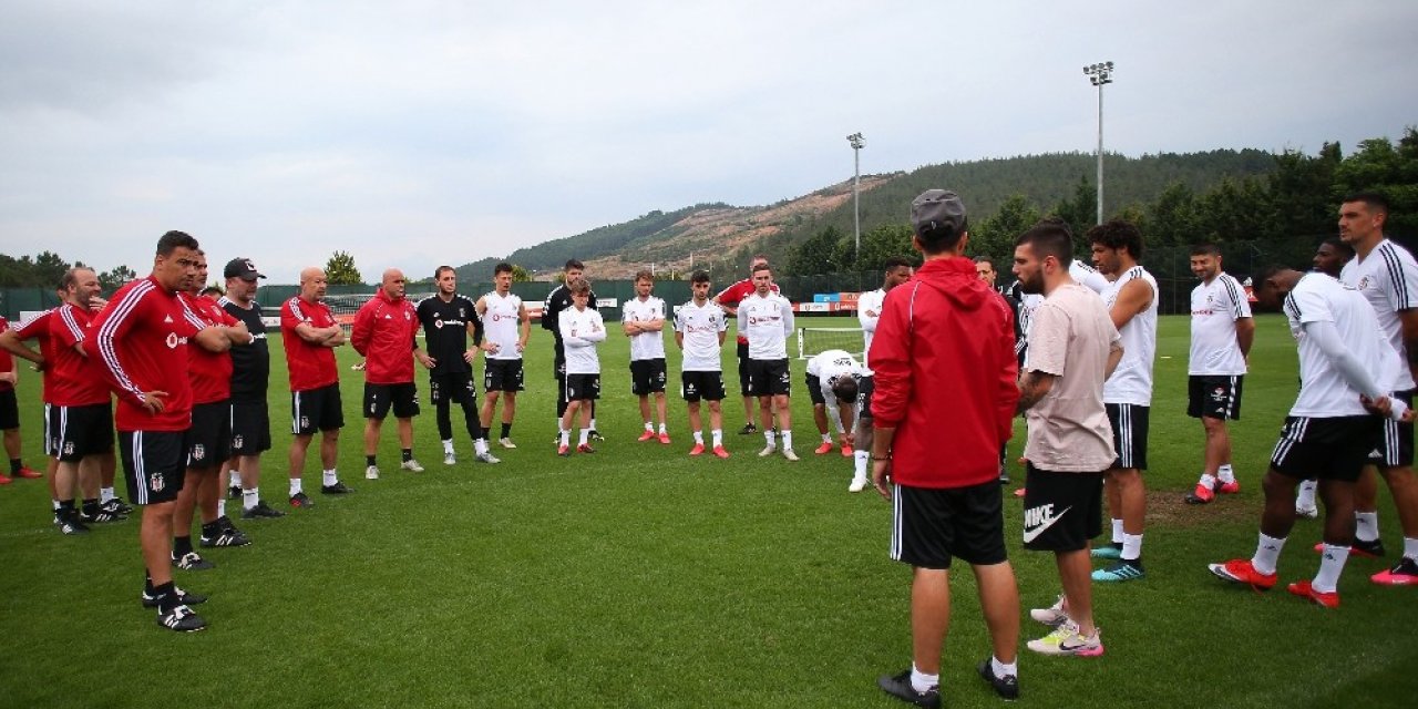 Beşiktaş, Rebocho İle Vedalaştı